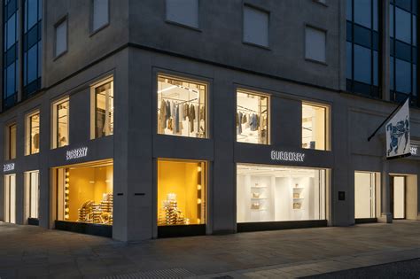 burberry shop london bond street|burberry london website.